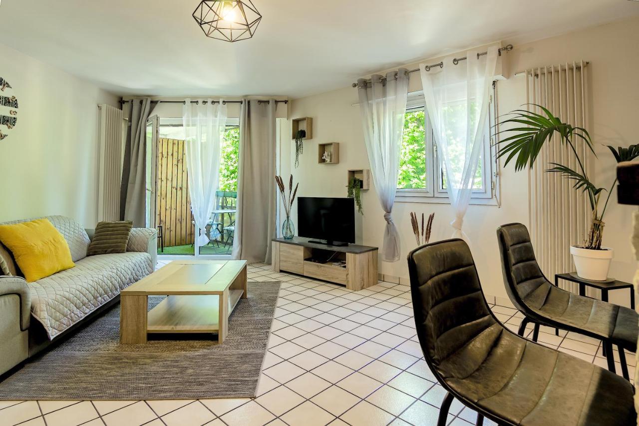 100 Geneve Joli T2 Avec Place De Parking Privee Annecy Zewnętrze zdjęcie
